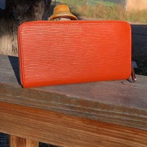 Wallet Zip Around Long Orange color Wallet